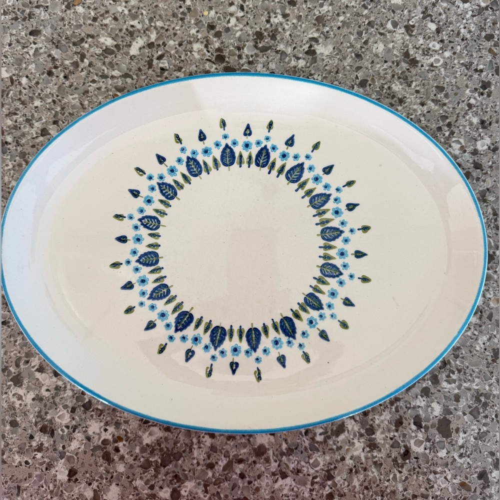 Mar-Crest Swiss Alpine vintage oval Platter 14”x10”‎